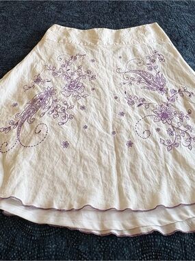 Nine & Co. White Circle Skirt with Purple Floral Embroidery
